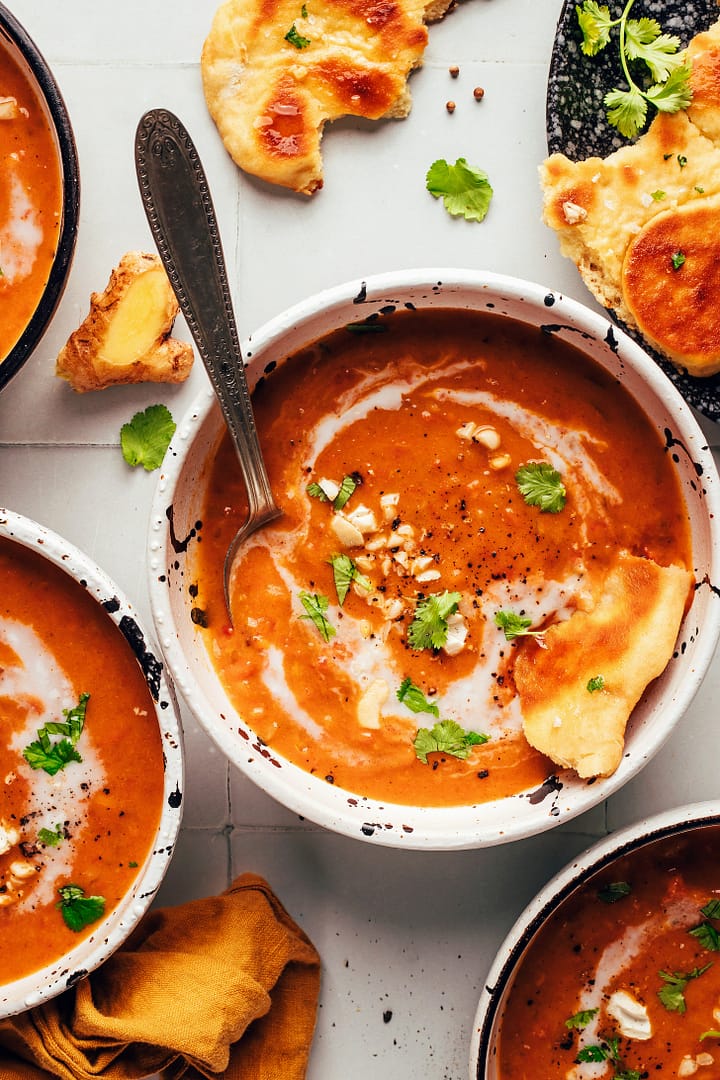 1-Pot Spicy Pumpkin Tomato Soup